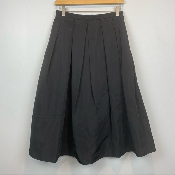 Lord & Taylor • 424 Fifth taffeta pleated midi skirt - Picture 2 of 11
